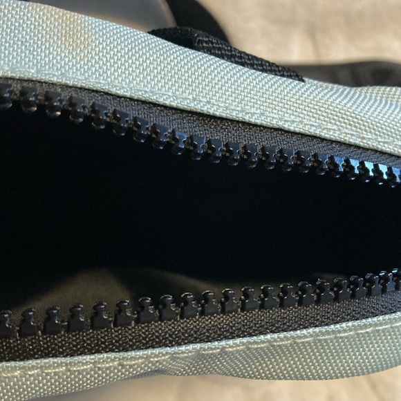 Brand New new cute Adidas bag - Picture 5 of 7